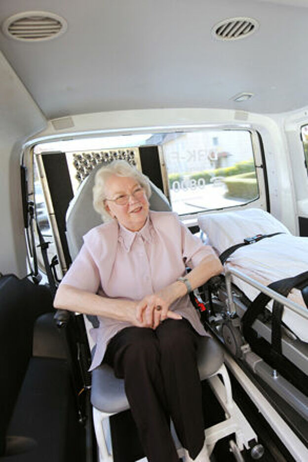 Rettungsdienst, Fahrdienst, RD, DRK, RD Hannover, D. Moeller, Transport, Sanitäter, Krankentransport, Rettungswagen, Rettungsfahrzeug, Tanken